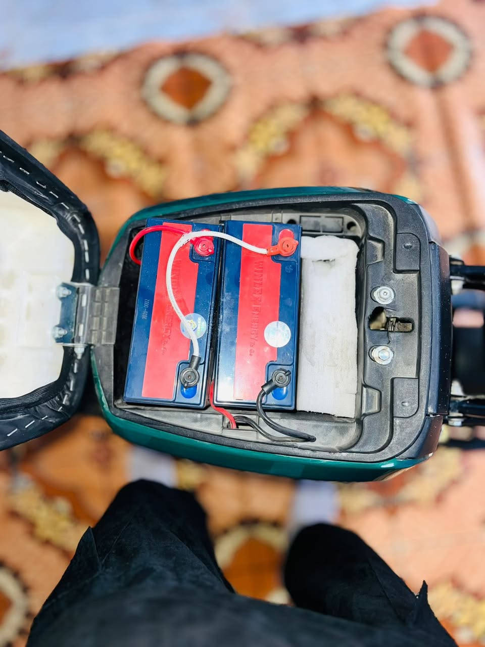 مامفتوح بيها شي وبطاريت الاصليات سعر450  بصره كرمه علي ***********
