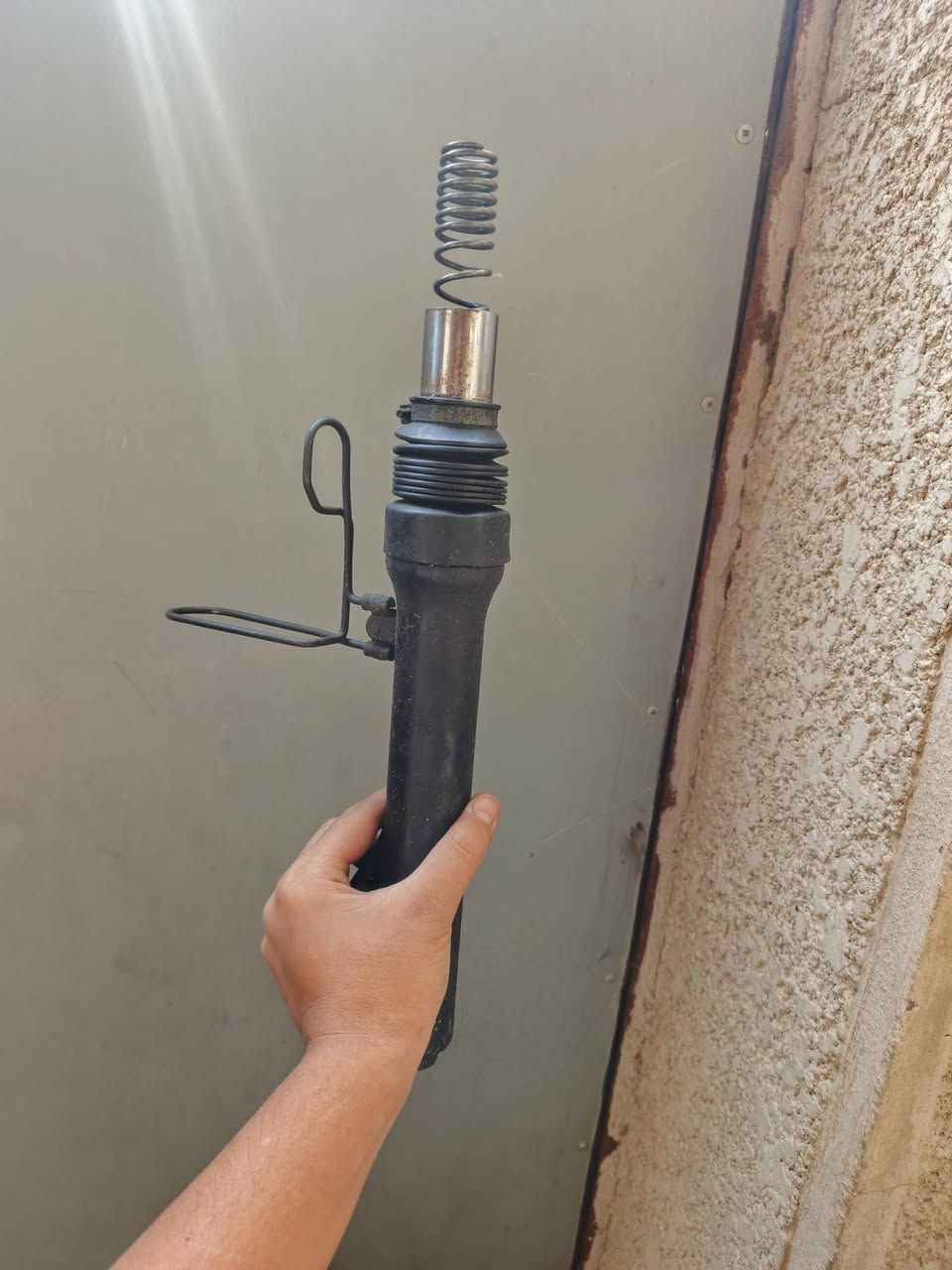 السلام عليكم غراض دراجة نوع GTRرقم ***********
