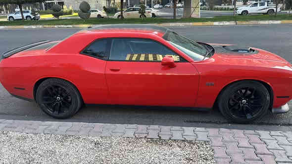 جالنجر R/T shaker للبيع 
السلام عليكم 
جالنجر ٢٠١٧ وكاله هارلم  مكفوله عدا رصعتين زغار مسويهن PDR غيرها كله مكفول من الضربه والصبغ والتبديل والايرباك 
السياره ماشية ١٤٠ الف كيلو على وضع الوكاله 
فول عدا السلايد 
مكان السيآره اربيل
السعر ٢٣٥٠٠$ بيها مجال بسيط 
السياره مميزه وجديده بمعنى الكلمه  
للاستفسار الاتصال على الرقم 
***********
