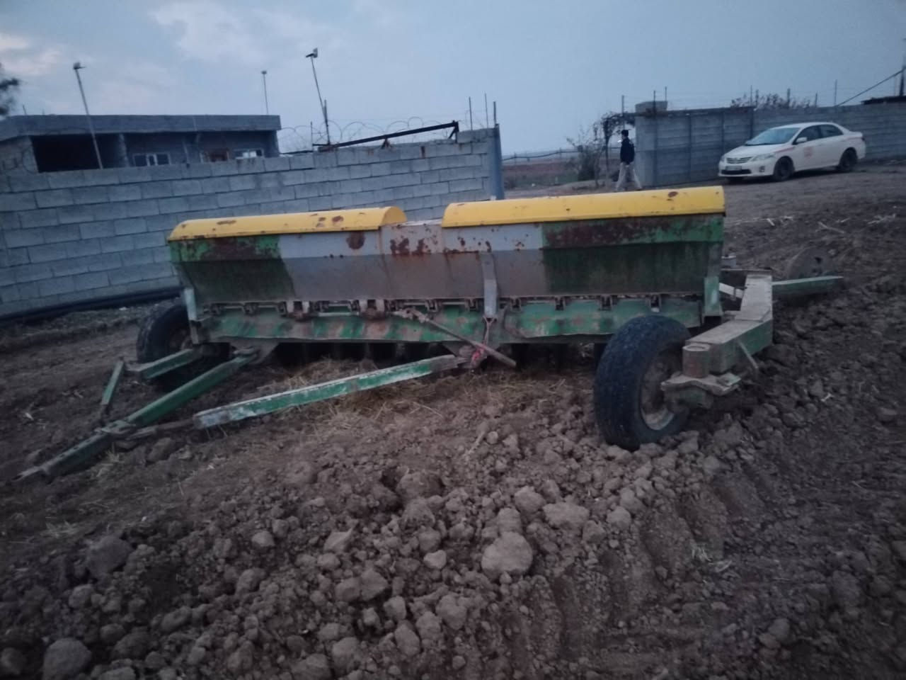 بزاره ١٢بوفروشتن جديد فرمان. يه ك شاسي فلنجه ٦٦
رقم موبايل
***********
