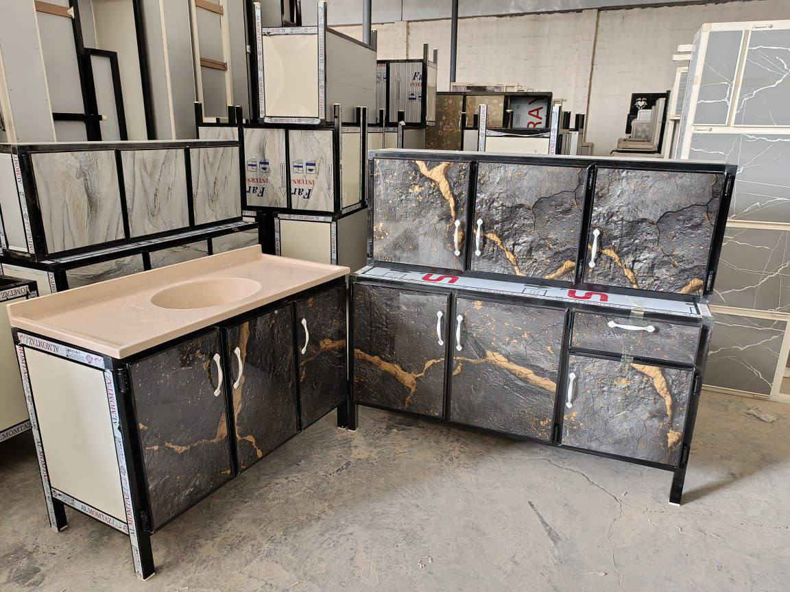 كاونتر مترونص  ارضي.وملحق مترونص  سنك متر و20 سم
يتوفر لدينا توصيل لجميع المحافظات  

الطلب والستفسار مراسلة الرقم.  ***********
