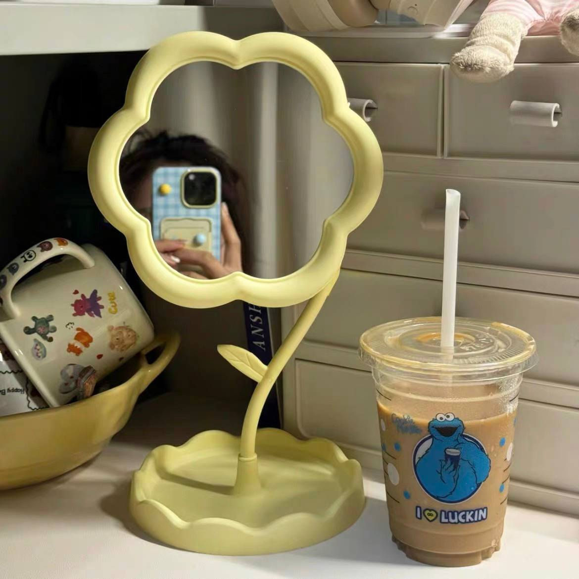 مرآة بنترست 

- وعارضه اكسسوارات حجم الوسط 
- الطول 20 سم العرض 10 سم 
- تتحرك المرآة بكل الاتجاهات 

السعر :3 ونص


**إذا كنت صاحب هذا الإعلان وتريد حذفه لأي سبب، رجاءا أرسل رسالة إلى الدعم الفني**