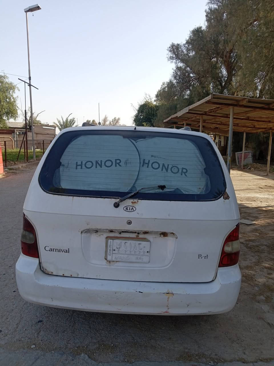 للبيع كرنفال موديل 2000 سنويه لل 30 مكينه كير شرط مسكر جاهزه ماعيزه شي مراوس او بيع السعر 55 تواصل ***********واتساب
