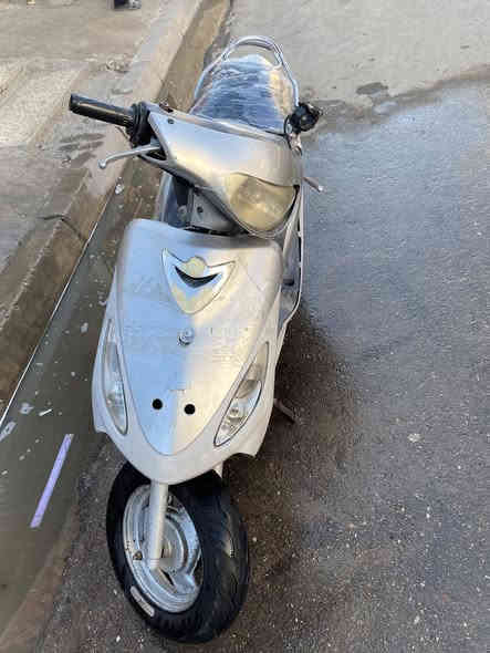 السلام عليكم للبيع دراجه ماكس منغولي الدراجه نضيفه تايرات جديده كهربائيات باتري جديد سلف جديد بلك جديد السعر 400 وبيها مجال مكاني بغداد جانب الكرخ الأستفسار ***********
