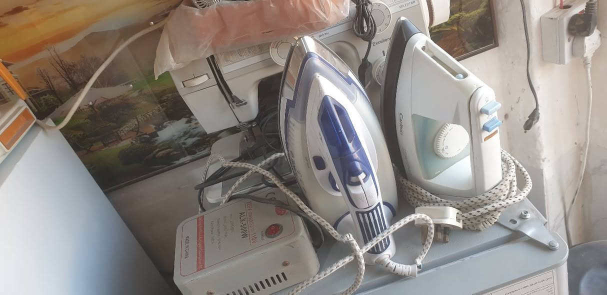 سلام عليكم اخواني واخواتي عندي هاي الغراض للبيع كلمن اوسعره المكان شطره الشعله قرب مطحنت جمعان محل بالات والسعر على الخاص اورقمي ***********
