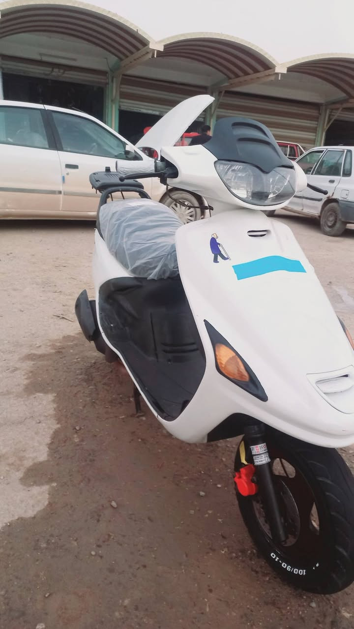 السلام عليكم دراجه فراشه للبيع فحل دسك مكينه نعومه فول شلعه ومعدل تخبل كهربائيات كله شغاله اشاير لايت هورن نكره سلف سعر 425 وبيه مجال بسيط عنوان دوانيه قضاء السدير ***********
