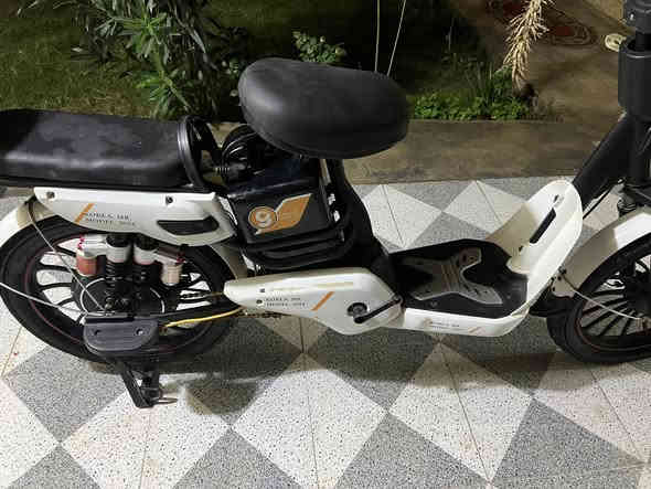 بايسكل شحن للبيع جديد ٢٠٢٤ كامل بطاريات جدد عل فحص وين تودي ودي كامل مالي اي نقص كلة شغال اخو الجديد حجم ٢٢ لايت عالي ناصي بصمة السعر ٢٧٥ بي مجال العنوان ديالى ناحية ابي صيدا ***********
