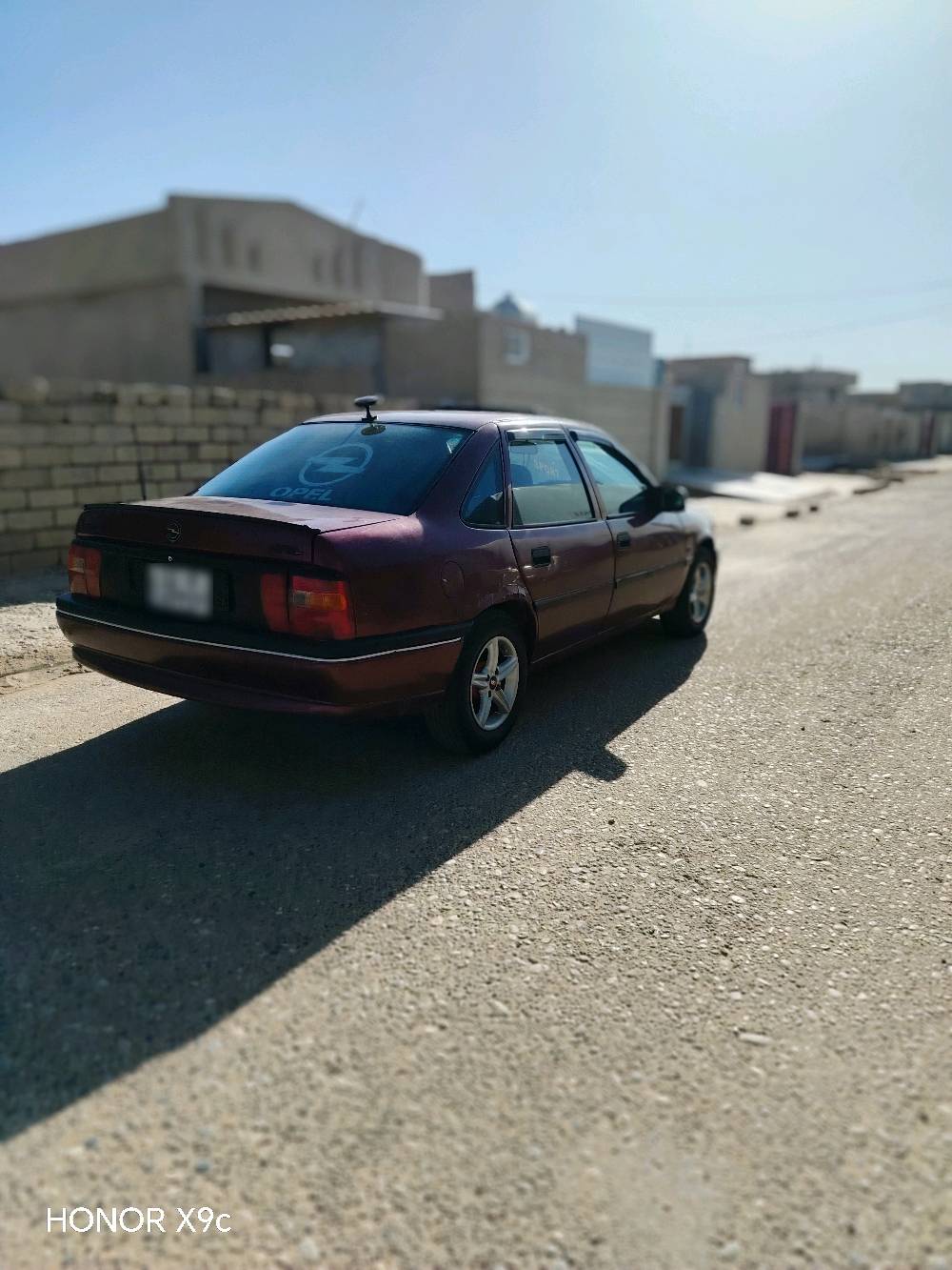 اوبل فكتره موديل1995
محرك18كير عادي 
كربون بنزين
شرط تحويل
مكاني دهوك بدريه
سعر قفل قفل40
ستفسار ***********