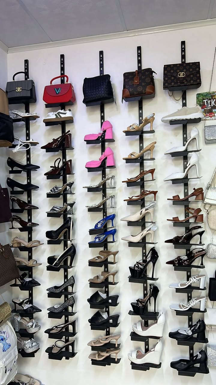 جمعة غير شكل… تخفيضات نار 🔥
أكثر من 200 موديل من الكعب 👠
ألوان + قياسات + براندات مختلفة تناسب كل الأذواق 😍

💣 السعر مفاجأة الموسم:
أي كعب داخل المحل فقط بـ 8 آلاف 😱

⏰ العرض يبدأ يوم الجمعة وينتهي بنفس اليوم بالليل
(يعني يوم واحد فقط… الفرصة ما تتعوض!)

🚨 أقوى عرض على مستوى الموصل
والكمية محدودة… اللي يجي أول يختار أول

✨ لا تفوتي الفرصة وكوني الأجمل بأرخص سعر ✨

#عرض_الجمعة #تخفيضات #كعب #موصل #العراق #فاشن #احذية #ستايل #عروض #ترند


**إذا كنت صاحب هذا الإعلان وتريد حذفه لأي سبب، رجاءا أرسل رسالة إلى الدعم الفني**