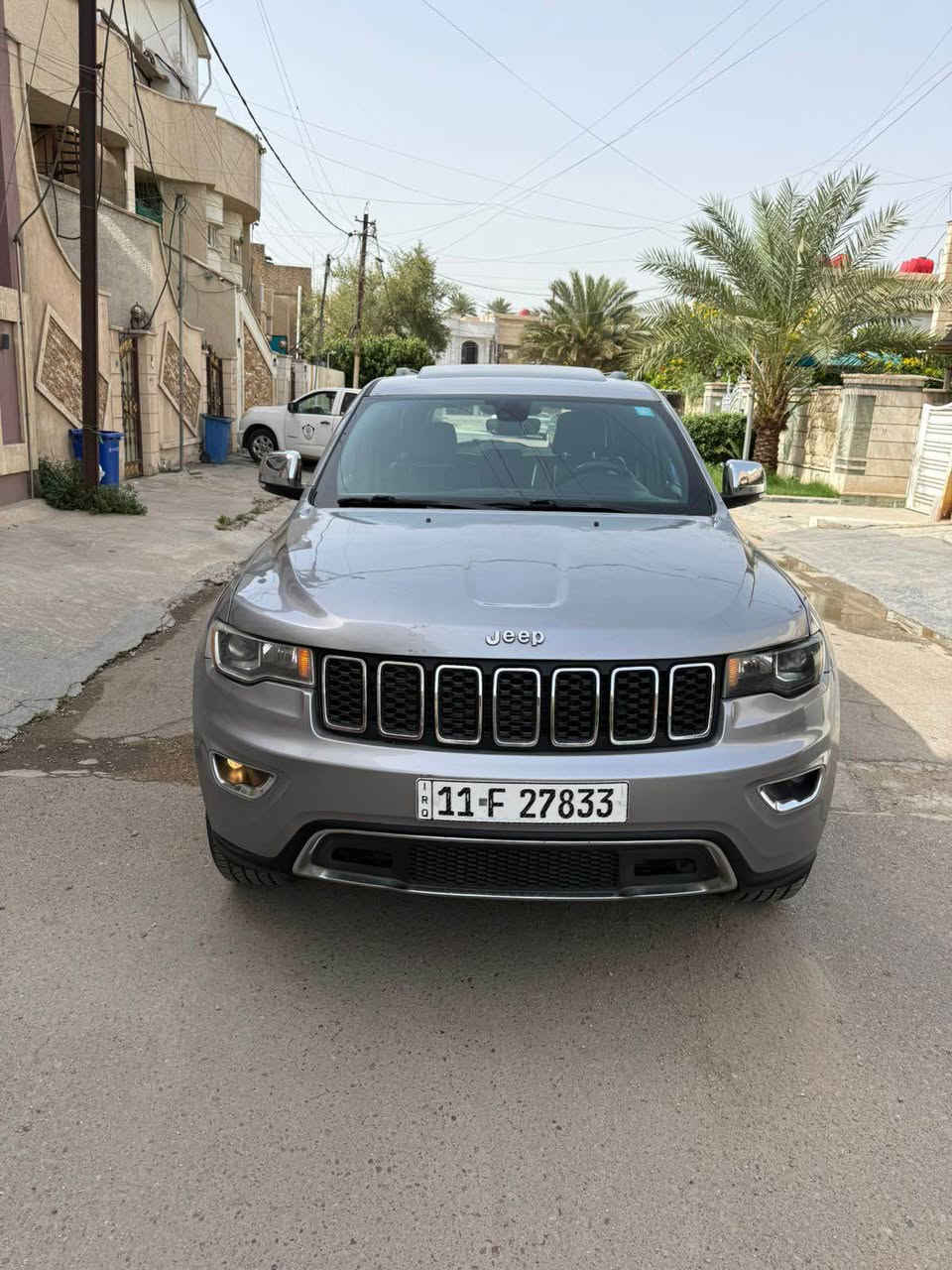 السلام عليكم 
جيب لاريدو 
موديل 2019
لمتد فول 1/1 فتحه بصمه جلد جنطه كهرباء
محرك 3600 المرغوب 
محرك وكير وصدر وتايرات كله جاهزه 
مكانها بغداد الاعظميه 
باسمي تحويل مباشر 
سعرها 177 ورقه وبي مجال
*********** بغداد, العراق
