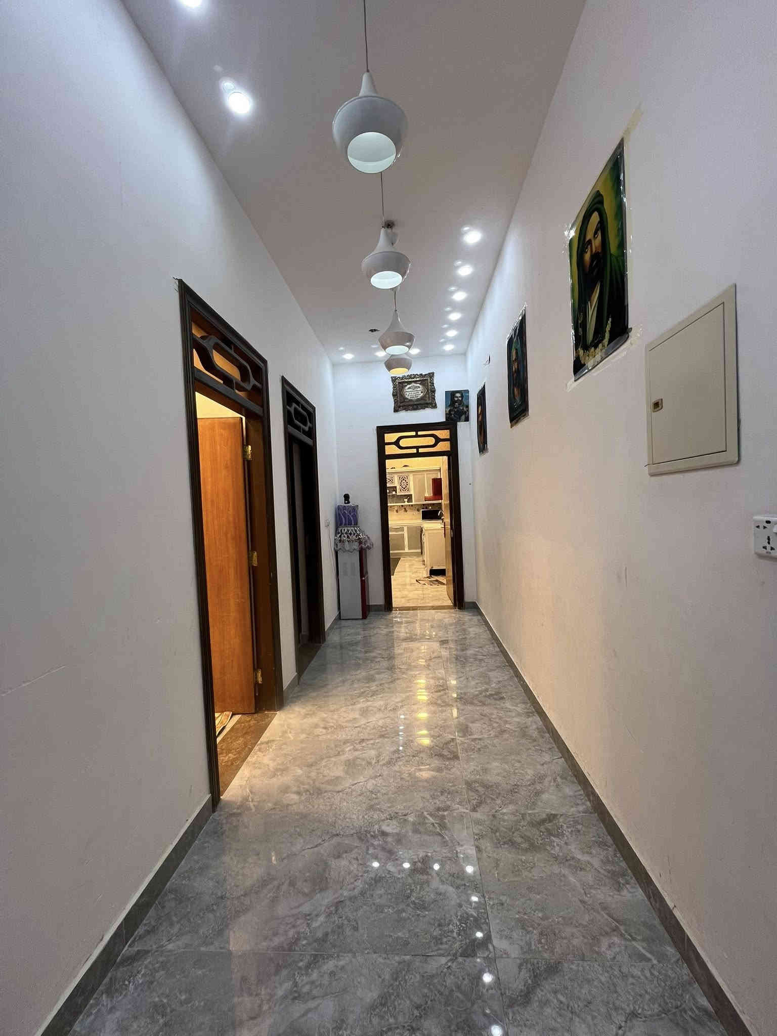 السلام عليكم بيت للبيع في حي الاحرار قرب المحكمه ومقابيل دور النفط البيت بلديه مساحه ١٥٠ متر السعر ٦٥ للاستفسار 
***********
***********
