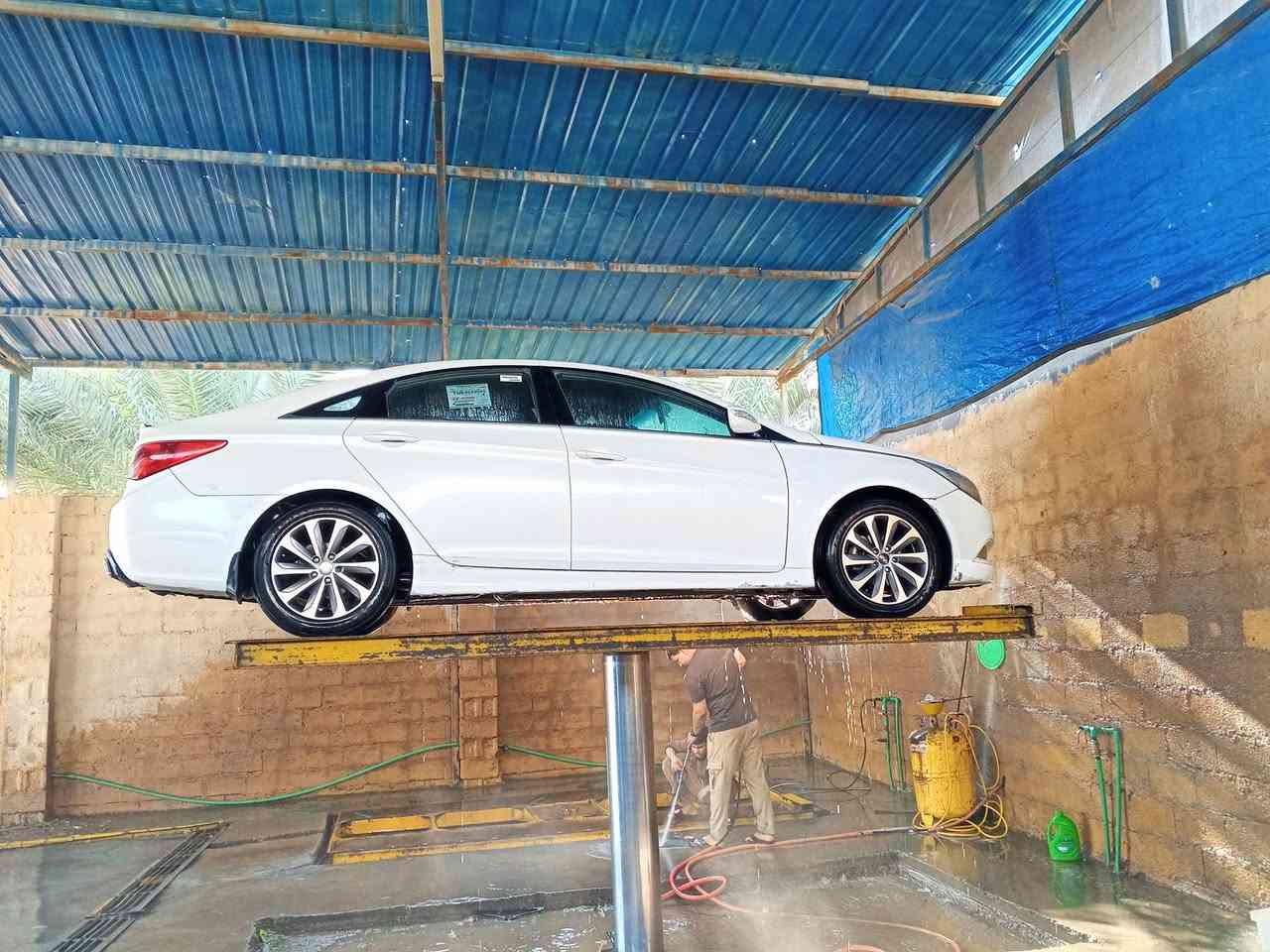 سوناتا موديل 2010 خليجي رقم اربيل دولي محرك 2400دوش  بيها قطعه وحده بدون دواخل تبريد تدفئه كله مكفول مكان ديالى  سعر 112 بيها مجال شراي اتصل ***********
