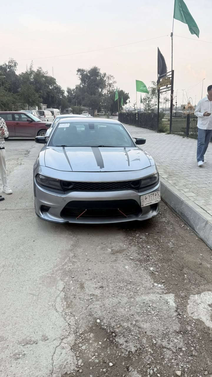 السلام عليكم
جارجر sxt محرك 3600
6 سلندر للبيع موديل 2016
سنويه مشروع وطني
حادثه باب السايق وا مبدل هوه وا الخلفي بدون صبغ وا دواخل ولاه ايرباك هذه سوناره قبل تبديل البابتين الاماميه وا الخلفيه السياره نظيفه وا صدرها جديد الامامي وا الخلفي السعر 165 وا بيه مجال
بسيط
مكان السياره كراده
الرقم ***********
