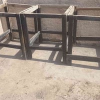 ميز خشب متر مربع عدد 3 سعر 35 الف مكاني بغداد الجديده رقمي 07713272078