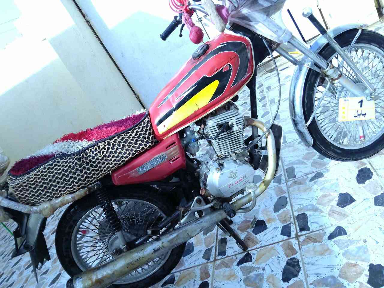 سلام عليكم ورحمة الله وبركاتة دراجه ٤كير للبيع كلك كلك موديل ١٧ دراجه نضيفه وكهربايات كلها شغاله بس عوزها باتري السعر ٣٠٠وبيها مجال وستفسار اتصل علئ ***********
