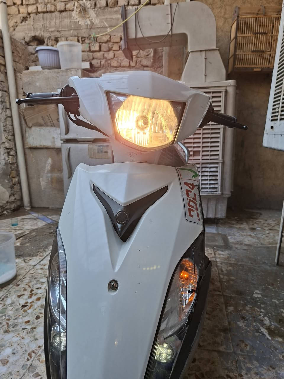 ماكس مضلع حديث سرعة 120 مكينة مكفولة بس هاي الضربات موضحة سعرها 750  ***********
