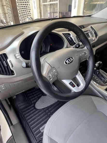 سلام عليكم كيا سبورتج ٢٠١٣ خليجي سياره باسمي رقم نكليزي مكينه ٢٠٠٠ دوش مكفوله سياره ماشيه ٨٩ الف بيهه صبغ ربع لباب لامامي جهه ليمين ماشر عليه  لباقي مكفول معروفه مواصفاتهه مال شركه دوليه/ مكاني بغداد حي العامل رقم الهاتف *********** السعر ١٥٧ بيهه مجال اخوان رجاء لميعجبه سعر يترك كلمه طيبه ولاتطي موعد ومتجي رحمله والديكم كلشي اكو بسوك
