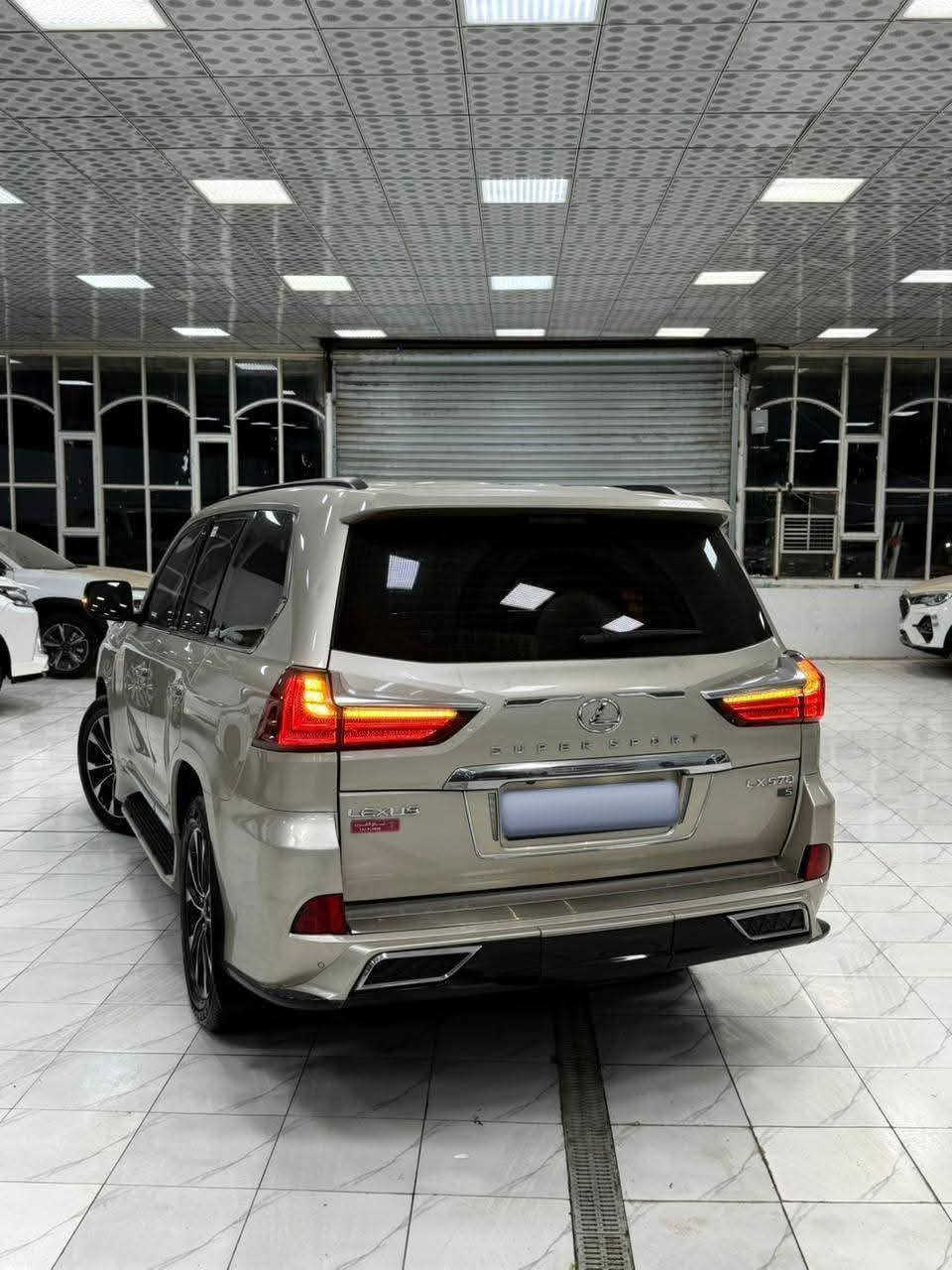 #لـكــزز 🔥 لكزز موديل 2017 بريم باب اول🔥

🤝لمعرفة السعر اكتب ( لكـــزز   او 2017)🤝
__________________________
🚗النوع: لكــزز  
🔞الفئة : بريم باب اول
⚔️ السيارة رقم بغداد 
🔥🎗الموديل:2017
💯المسافة المقطوعة: ‏100 Km
🌐 المكان : بغداد
⚔️ السيارة صيانة كاملة بالخير على الي راح تكون نصيبة استعمال              شخصي بصمات وكارت سيارة  خير من اللة
☎️للاستفسار اكثر :
 اتصال  ***********
 اتصال  ***********
