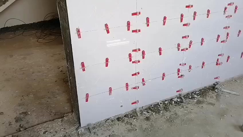 ابو احمد لتغليف السيراميك والبورسلين والكاشي والمرمر والكرانيت وبايات الدرج بجميع  انواعها.  للاستفسار الاتصال على الرقم ***********
