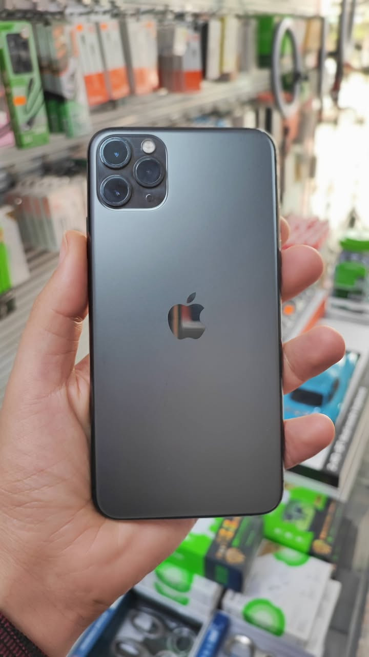 السلام عليكم Iphone 11 pro max -256 GB  مبدل بطاريه اصليه فقط
المكان:  مكتب البيت الرقمي  /النجف / شارع ثابت  / قرب مطعم ثابت


**إذا كنت صاحب هذا الإعلان وتريد حذفه لأي سبب، رجاءا أرسل رسالة إلى الدعم الفني**