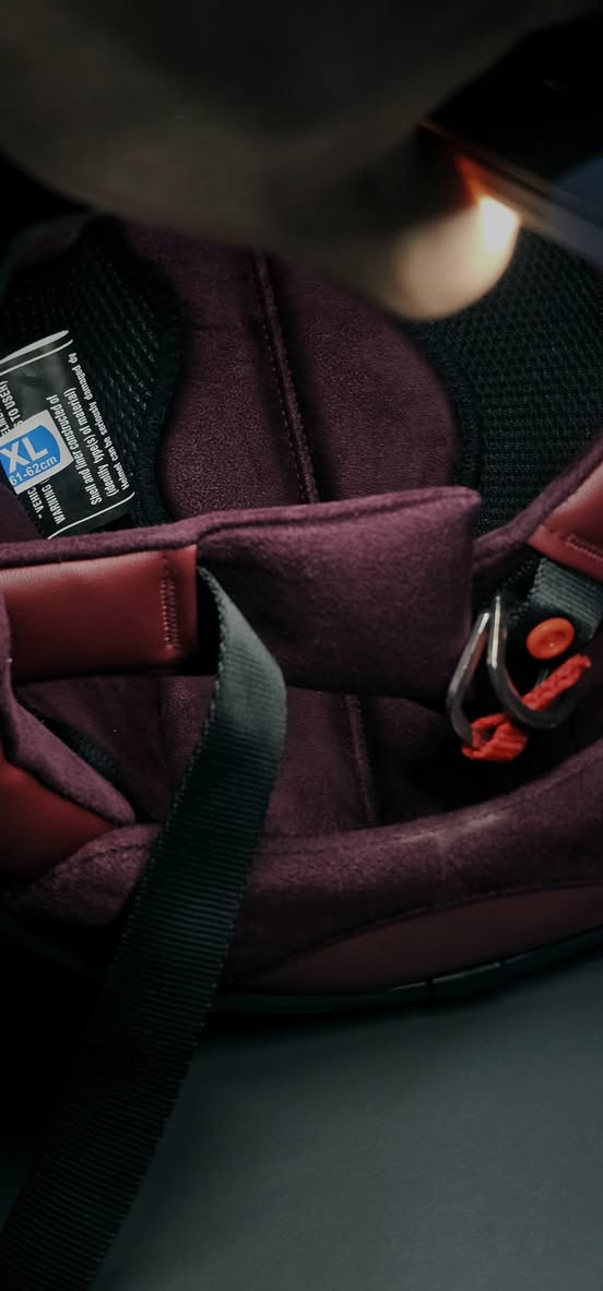 السلام عليكم 
خوذة ايرون مان اسود طافي والداخل احمر السعر 75
ستاند جهاز اصلي السعر 5
حامل اكواب قلاب السعر 5
سلايدر سكان يتكبر ويتزغر بوري عريض السعر 10
كامرة دراجة مع كامل ملحقاتها السعر 10
حزام ستاند جهاز ينشد على الصر وعلى الراس السعر 5
صندوق دلڤري مع تجوة ظهر السعر 30
صندوق + تجوة + سماعات اصليات السعر 80
العنوان بغداد الشعب 
الرقم ***********
