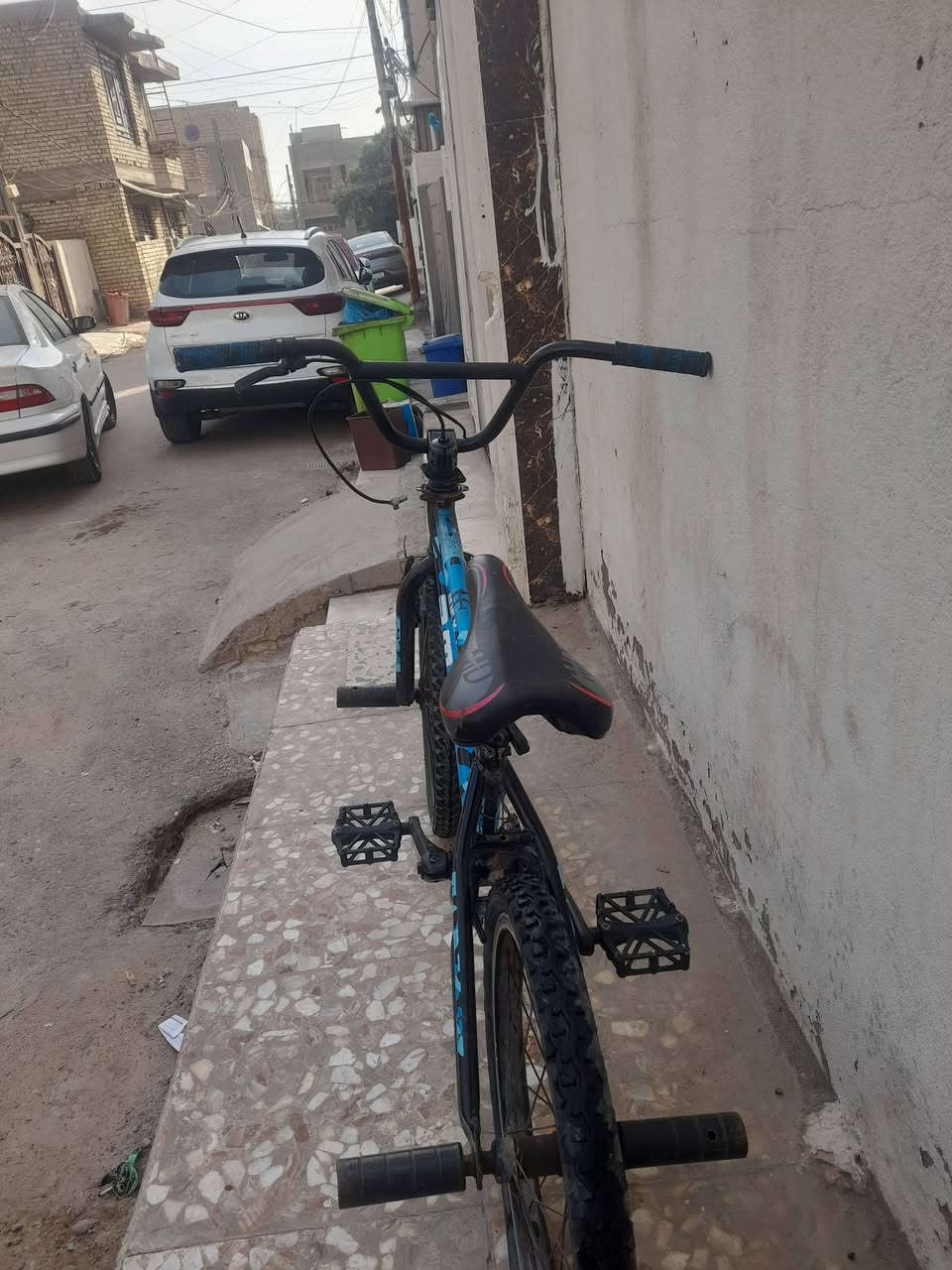 سلام عليكم باسيكل BMX لبيع باسيكل نضيف+ تايرات+ جديده بايدرات جديده +كرسي جديد
السعر على خاص لي شراي هلا بيه لي مو شراي لا يتعبني


**إذا كنت صاحب هذا الإعلان وتريد حذفه لأي سبب، رجاءا أرسل رسالة إلى الدعم الفني**