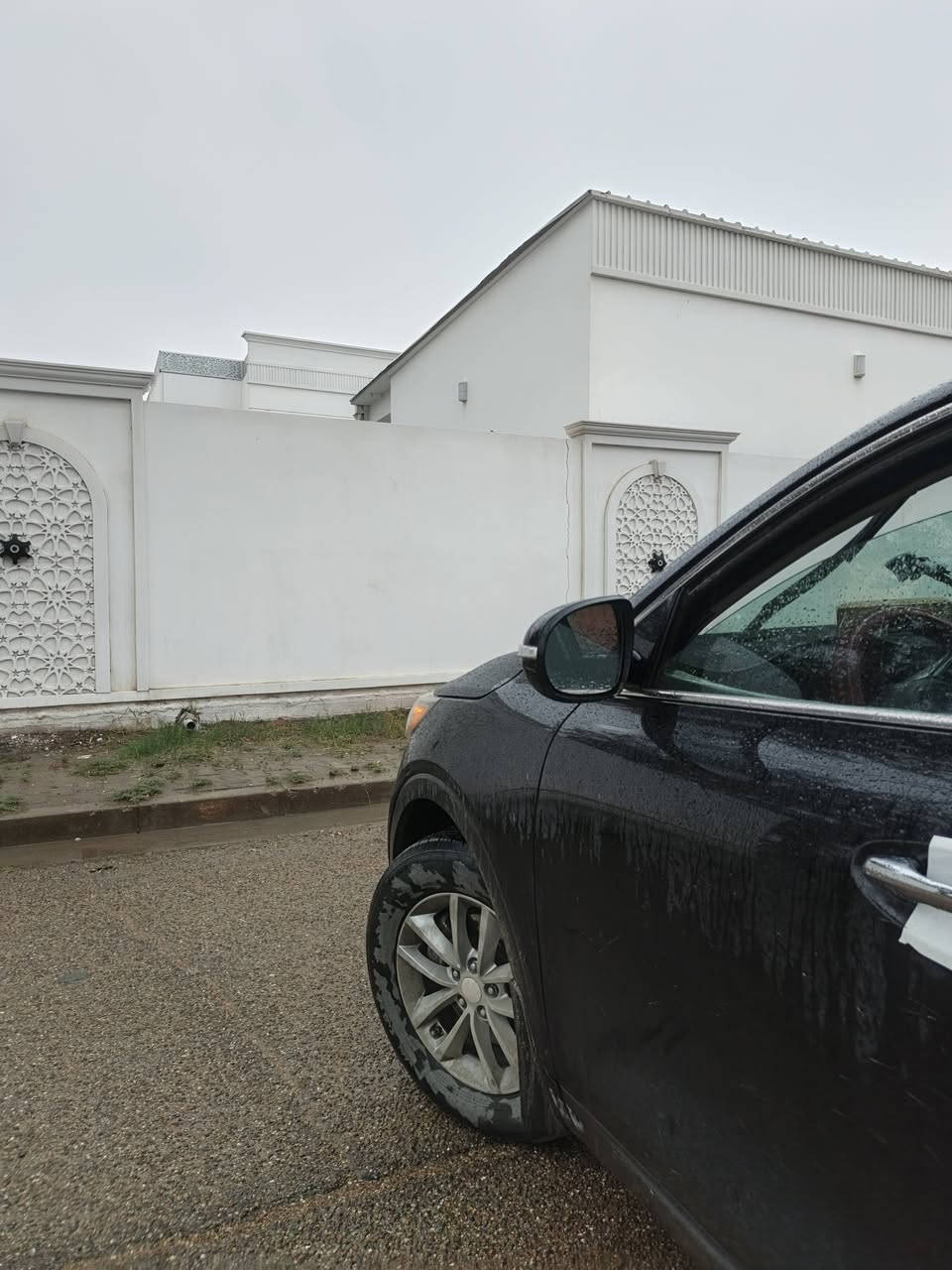 السلام عليكم
✅ سورنتو  للبيع 
✅موديل 2016 
✅سياره مواصفات عاديه  
✅ رقم بغداد  
✅ شاشه كبيره كامره 
✅ اربعه 4 سلندر 5 راكب 
✅ سياره كفاله عامه من تبديل و الصبغ   
✅ سياره بيه ملاحضات و شخط حك شبر بالباب الامامي 
✅ سعر 174 وبيه مجال حك الجيه  

📍العنوان الانبار 
الاستفسار عبر الارقام الاتيه 
***********
