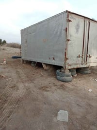 للبيع ثلاجه كامله بكل تفرعاته سعر 18ورقه  07887034059