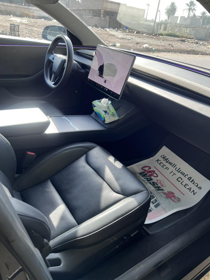 السلام عليكم
تسلا model 3

فقط بنيد مبدل نفس لون

شكل حديث

لد 

دبل شاشه

سياره معروفه مواصفاته 

ماشيه ٢٤

***********
