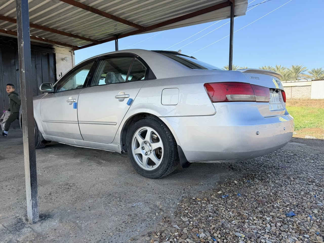 سوناتا ٢٠٠٦ محرك ٢٤٠٠ بغداد رقم جديد مميز . محرك خير من الله .. وارد أمريكي ضررها جاملغ السايق الأمامي .. فقط بيها خربطة عالسلولي تشتغل تك بس بالمعدل تشلع .. دواخل جديدة . باتري جديد . السعر ٨٣ وبيها مجال .. مكاني بغداد ابو غريب 

‭٠٧٨١ ٥٩٨ ٤٢١٨‬
