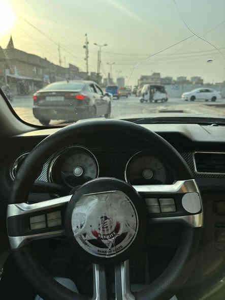 ستنك 2010
محرك 4000.v6
كير اتوماتيك
بلكات ريسنك جديده
نوزلات جديده
رقم سليمانية دولي 
شرط التحويل 
السعر 55ورقة وبيها مجال 
مكانها بغداد
***********
