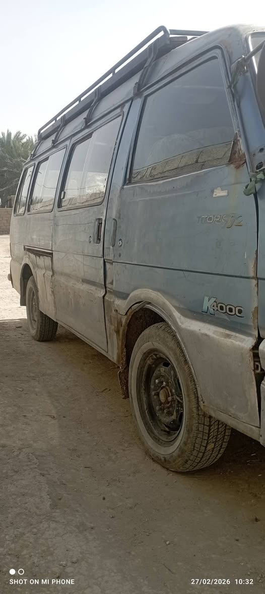 السلام عليكم كيا اسيا رقم بغداد نكليزي سياره بسمي هيه و غرامات كلشي ما عليها كير مكينه اكسل مكفولات تخم تاير جديد باتري جديد سلف  سياره خير من الله العنوان بابل ورديه خارج رقم هاتف***********
