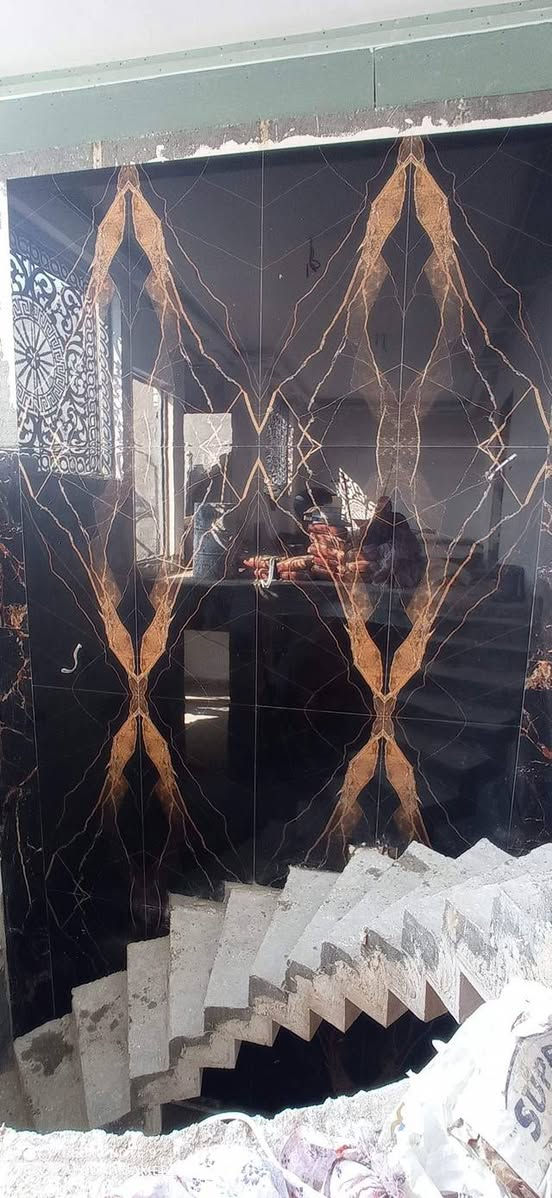 خلفه سيراميك متفرغ للعمل
نعمل سيراميك مرمر كرانيت 
بايات درج حجر قرض بورسلين 
استفسار اكثر اتصل 
 ***********واتساب***********
‏‪مستعدون لكافه أعمال الترميم
