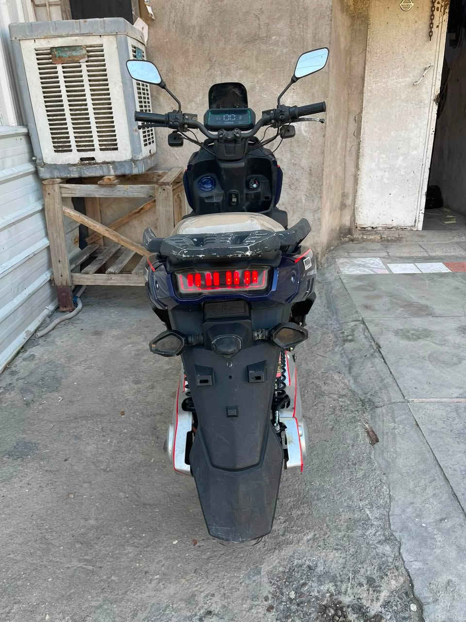 دراجه شحن اباتجي جبلي  الحديث ملف 3000 ست باتريات دراجه نضيفه ومرتبة تمشي سرعه ٩٩ حقيقي كامله مكمله بغداد المنصور قرب ساحة اللقاء السعر ٧٥٠ للتواصل صاحب الدراجة ***********
