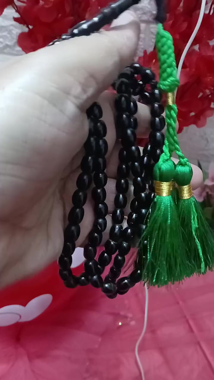 اللهم صل على محمد وآل محمد
سبحه يسر ١٠١ حبه قديمة واصليه نظافة ١٠٠/١٠٠ قطعه وحده استعمال جدا قليل للبيع مكاني بغداد


**إذا كنت صاحب هذا الإعلان وتريد حذفه لأي سبب، رجاءا أرسل رسالة إلى الدعم الفني**