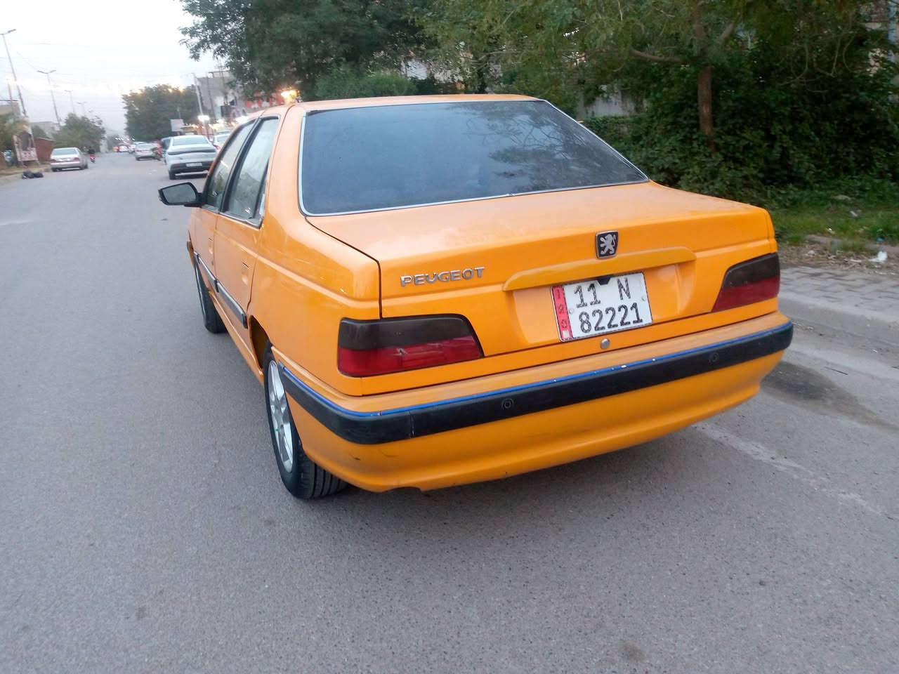 السلام عليكم بيجو بارس  موديل2023 سيارة كاملة بيهة حالوب فقط بل بنيد ولقمارة سيارة كامل تخم تاير جديد  صدر تبريد جاهزة كفالة عامة عد لحالوب مصفرة هيئة وغرامات سنوية ل 28 لسعر 72وبيهة مجال مكان بغداد ال***********
