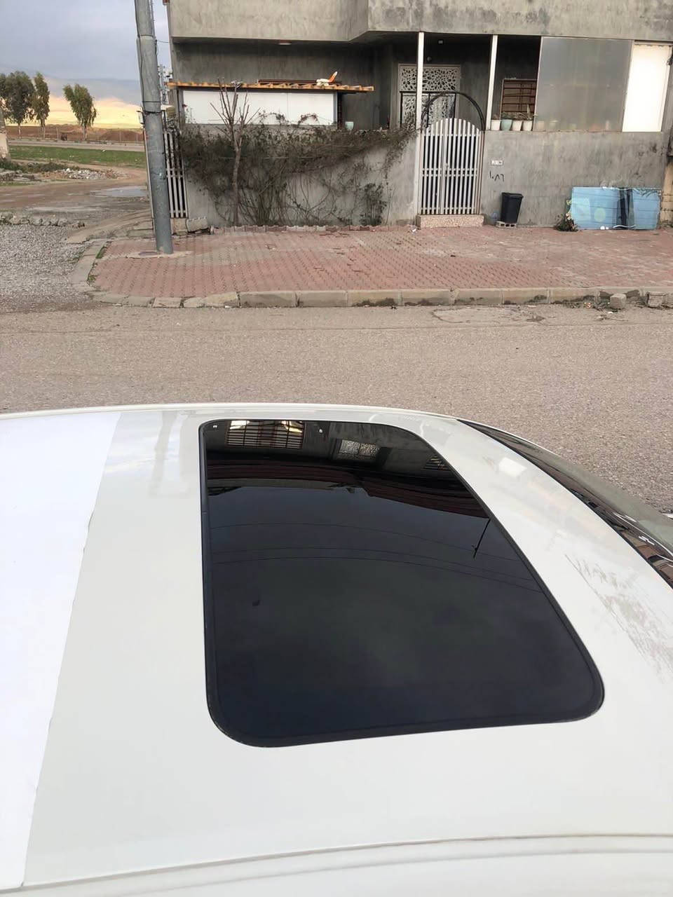 ئەڤەلۆن مۆدێل 2010 خەلیجی فوول مواسەفات لیمیتد سـاخ دوبەی کامل پەمپی دوبەیە گێڕ و مەکینەی بەشەرت دەنگی دیجیتاڵی نیە سعری 72 وەرەقە و کەمێک مەعامەلە *********** كالار, السليمانية
