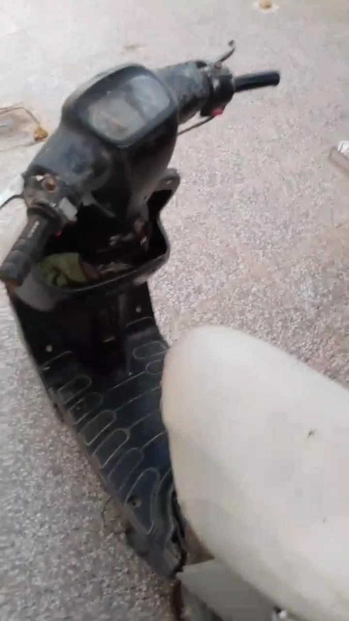 سلام عليكم دراجه بطه ٦٠للبيع دراجه حلوه مكينه ناعمه شغاله ما بيها شي
سعرها ب١٢٥ وبيها مجال مكاني نجف كوفه للاستفسار الاتصال ***********
