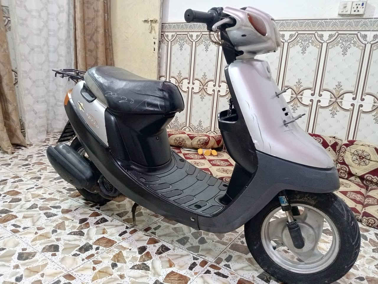 دراجه بطه 2003 العنوان كربلاء حي الغدير دراجه بلادي محرك ما مفتوح السعر 300 وبيها مجال دراجه كل شيء شغال العنوان كربلاء حي الغدير والشراي يتصل على الرقم***********
