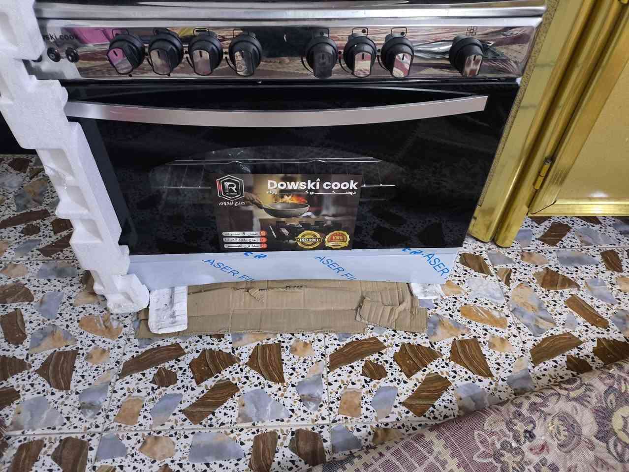 طباخ فرن جديد بالكارتون غير مستخدم  الاتصال ***********
