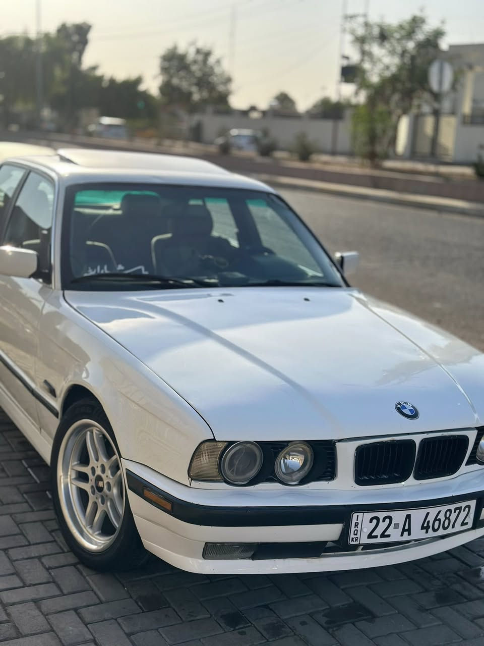 سلام عليكم
کوردی عەرەبی  
بي ام 525 موديل 1990 محدث 1995 دعامي ل دعامي رقم اربيل سنوية و رقم جديد بسمي سلايت طكتين دفتر بانزين موجود گیر اوتوماتیك و عادي و سبورت بجم عريض بونيت و شباك جام اوتو اي بي اس سنتر لوك مصبوغ عام جمالية بي طخة جدٱ بسيط من كدام جاملغ طرف سايق بدون دواخل و شاصي سيارة محرك جديد لوك كير شرط عالفحص اكسل جديد اوروبي لوك ويل M تايرات قبل شهر شديتهن دعاميات M جنح صندوق بلادي M تبريد ثلج شرط وية السويج 🥶❄️ تدفئة نار شرط لايت القة عالي زينون  قفل مركزي دواخلة جدٱ نظيف فورميكا داشبول دبل ايرباك ستيرن مال بومة سيارة مابي الف دينار مصرف باقي مواصفات تعال شوف بعينك 
مکاني كركوك شورجة 
***********
***********
بیئیم بۆ فرۆشتن مۆدیل 1990 کامل کراوە بە 1995بە ناوەوە و دەرەوەش  دەفتەر بەنزینی هەیە و تەبریدە و تەتفیە هەیە و سلایدە ئۆتۆماتیکە جام کارەبایە و دەبڵ ئیرباگ سەیارەکە مەسرەفی تیا نیە لێدراوی چاملخ پێشەوە لای سایەق بستێکی هەیە و بەبێ ناوگرتن و بەبێ شاصی
سعریش 56 وەرەقە و مەجال
 شوێنیش : کەرکوک - شۆرجە 🤍
