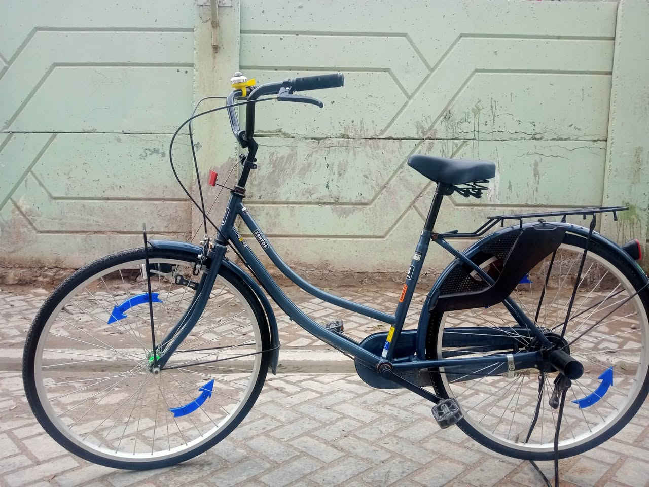 السلام عليكم هذا البايسكل للبيع  جديد كلشي مابي 

يجي وياه عدد من الفسفورات وحمالات واسهم الموجوده في الصوره في الويل 
و بم للبايسكل

نوع البايسكل سانتوس حجم 26 لون رصاصي 

السعر145الف وبي مجال بسيط


**إذا كنت صاحب هذا الإعلان وتريد حذفه لأي سبب، رجاءا أرسل رسالة إلى الدعم الفني**