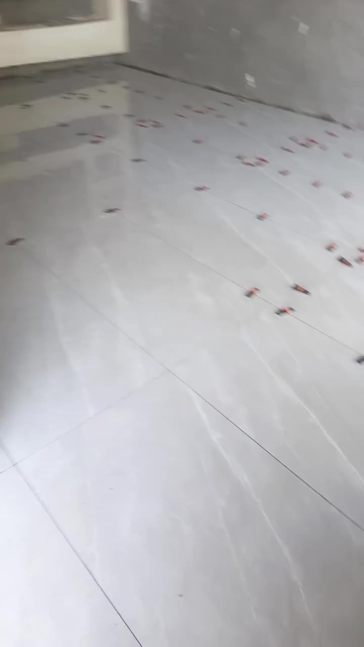 خلفئ سيراميك ارضية جدران شغل درجة اولى شرط تسليم مهندس +دقة نضافة عمل 100٪100لاتزم بل***********
