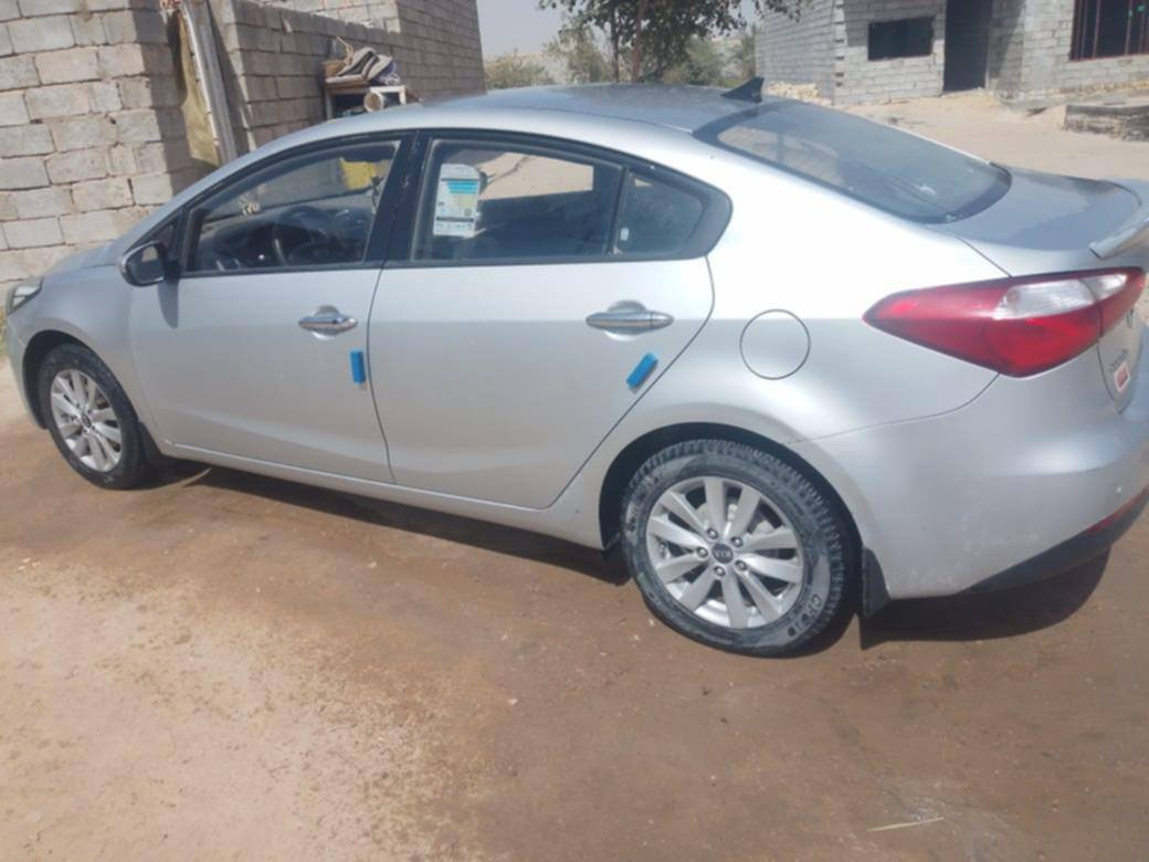 سلام عليكم مكلف بلنشر
للبيع أو مراوس ب أقل محتاج فرق
كيا سيراتو موديل 2015 خليجي لون سلفري رقم كربلاء الماني سنويه ال 2027 مداور ثانيوم محرك 1.6 كير حداديه تبريد كله ع شرط جاهزه من كلشي سياره مكفوله من الضربه الداخليه والتبديل فقط صبغ 4 قطع رش باقي مكفول سياره نضيفه مكانها نجف كوفه السعر 97 وبيها مجال بسيط للشراي اتصال ع الرقم ***********

بلعافيه ع الي ياخذها ❤️
