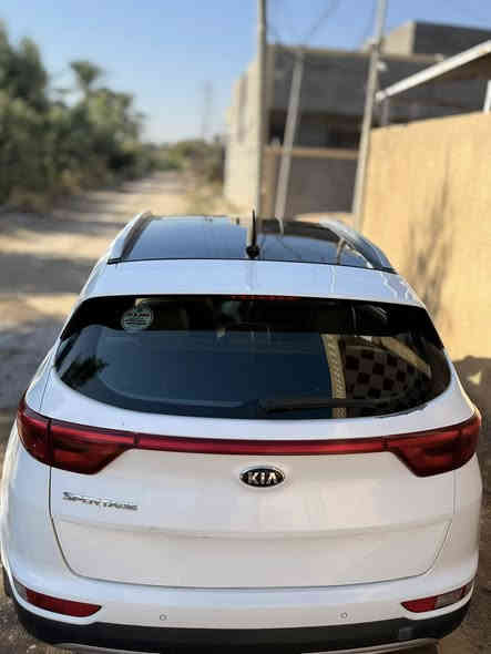 السلام عليكم 
سياره سبورتج خليجي موديل 2018 
رقم بغداد  
سياره بيها بارد جوه قبق البانزين  فقط والباقي كله مكفول 
مواصفات السياره 
بانوراما 
بصمه 
مرايا ترحيب 
ابواب ترحيب 
فول مواصفات 
السعر المطلوب 192$ 
للاستفسار الاتصال على الرقم ***********  مكان السيارة بغداد الطارميه
