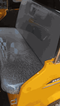 تكتك موديل واحد وعشري رقوم وسنويه انكليزي بسمي ***********
اتصال عسمكارت او ماسنجر
