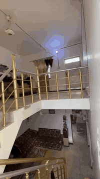 بيت كليش نظيف ومرتب مساحة ١٨٠ سند ٢٥ تحويل مباشر حله ورديه خارج سيف سعد قرب فرن المصطفى لاستفسار الاتصال على الرقم *********** امير يوجد واتساب
