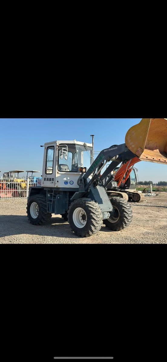 السلام عليكم قمارة شفل ميسبوشي حجم 500 للبيع نضيفه دخول جديد كامله أي نقص ما بيهه حتى تدفه بيهه لا خياس ولا زنجار مكانه بغداد اخوان مكلف بنشر رقم صاحب القماره*********** و الشراي يتصل وبي خير و يدلل
