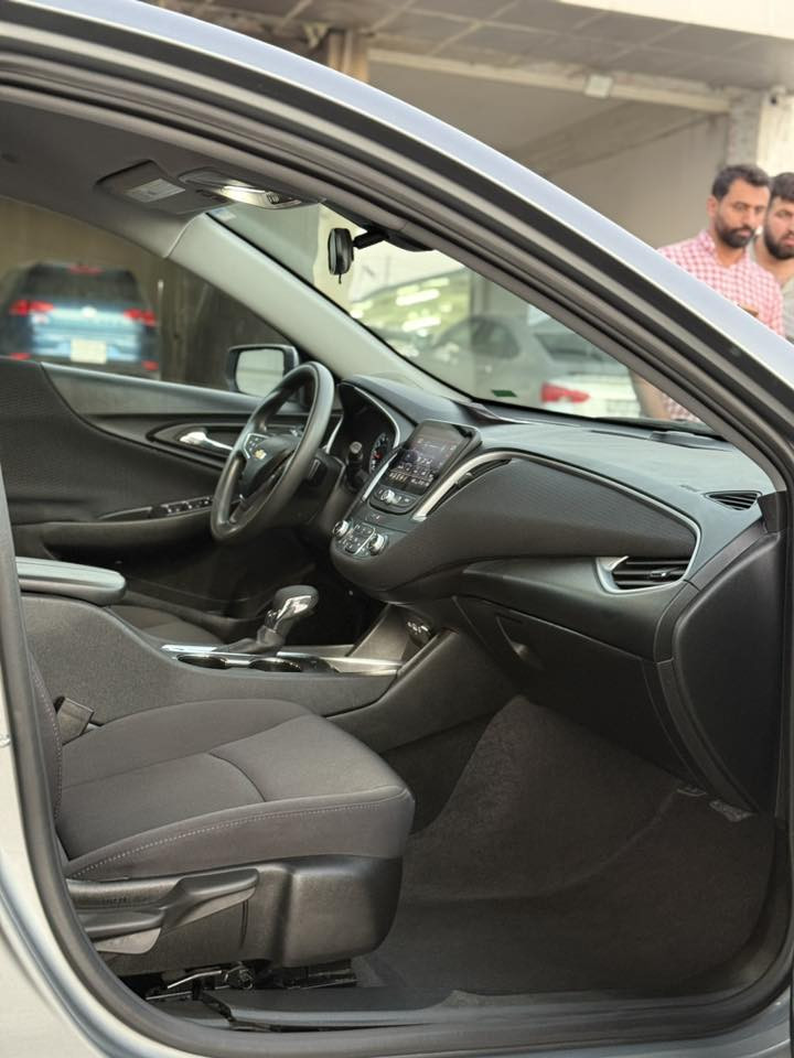 سڵاو هاوڕێیان 
شوفلێت مالیبۆ مۆدێل ٢٠٢٣
مواسەفات LT1
داتاشۆ
ڕادار
کوشن هیتەر
کوشن کارەبا فول مواسەفات
بێ بۆیاخە بێپارچە گۆڕاو
ئێرباگ نەتەقیوە
ناو سەیارەکەش هەموو بە شەرت سەلامەتە
ڕەسمی سۆنەری بۆیاخم داناوە
***********

السلام عليكم أصدقائي
شفروليه ماليبو موديل 2023
مواصفات LT1
شاشة (داش بورد)
رادار
تدفئة المقاعد
مقاعد كهرباء كاملة المواصفات
بدون صبغ، بدون تغيير قطع
الإيرباغ لم ينفتح
داخل السيارة بالكامل على الشرط وبحالة ممتازة
تم إرفاق صورة فحص الصبغ (السونار)
***********
