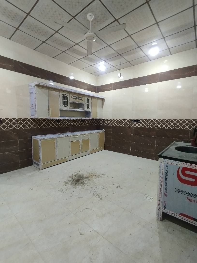 #اسعد_الله_اوقاتكم_بكل_خير⁉️👋🏼

دار سكن للبيع بناء 2025

#المساحه 200 متر 👍 

#جنس_العقار :: طابو زرعي موفوض 

#العنوان :: البصره شط العرب الجزيرة الفيروزية 
#يحتوي البيت على ثلاث 2 غرف منام كبار
و ديوان
و مطبخ و صاله
و مناور عدد 1
و صحيات داخلي وخارجي  و وطارمه

#البيت جاهز من كلشي تستلم البيت عنده المكاتبه
كامل من مقطوره و كيزر و ماطور
جيب اثاثك و اكعد
و الف عافيه الي ياخذه

جميع الخدمات متوفره ماء كهرباء ومدارس 
#السعر ((  92مليون  وبي مجال 
#للاستفسار الاتصال على الهاتف 📳📞
س📳((***********))محمد ابو حسن الربيعي ☎️📞 شط العرب, البصرة
